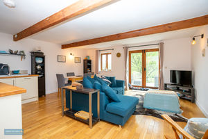 Annexe - Sitting/Kitchen- click for photo gallery